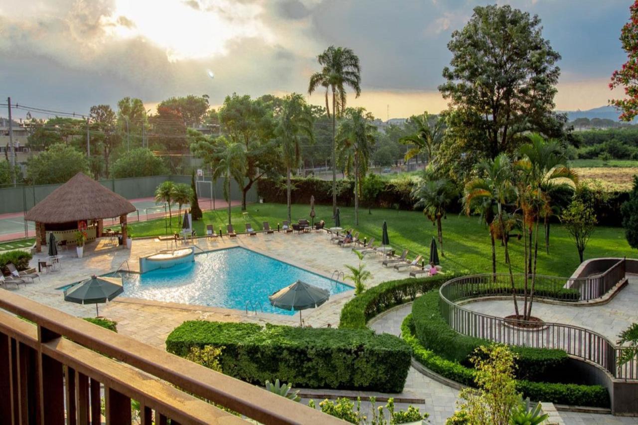 Marriott Sao Paulo Airport Hotel Guarulhos Ngoại thất bức ảnh The swimming pool at the Royal Selangor Golf & Country Club