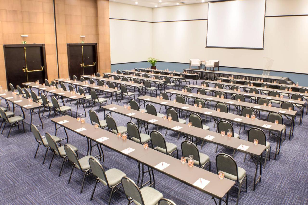 Marriott Sao Paulo Airport Hotel Guarulhos Ngoại thất bức ảnh The ballroom at the Hilton San Francisco Airport