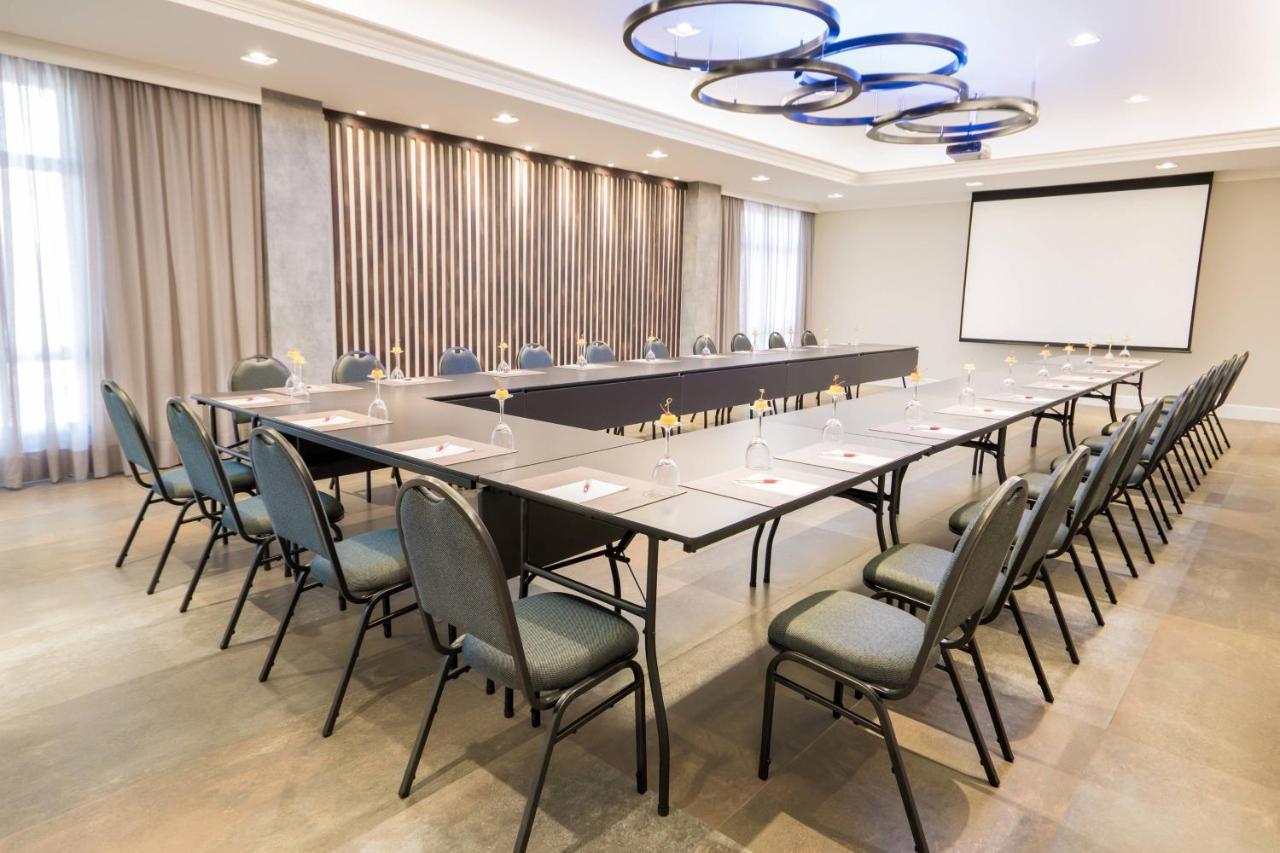 Marriott Sao Paulo Airport Hotel Guarulhos Ngoại thất bức ảnh U-shaped table