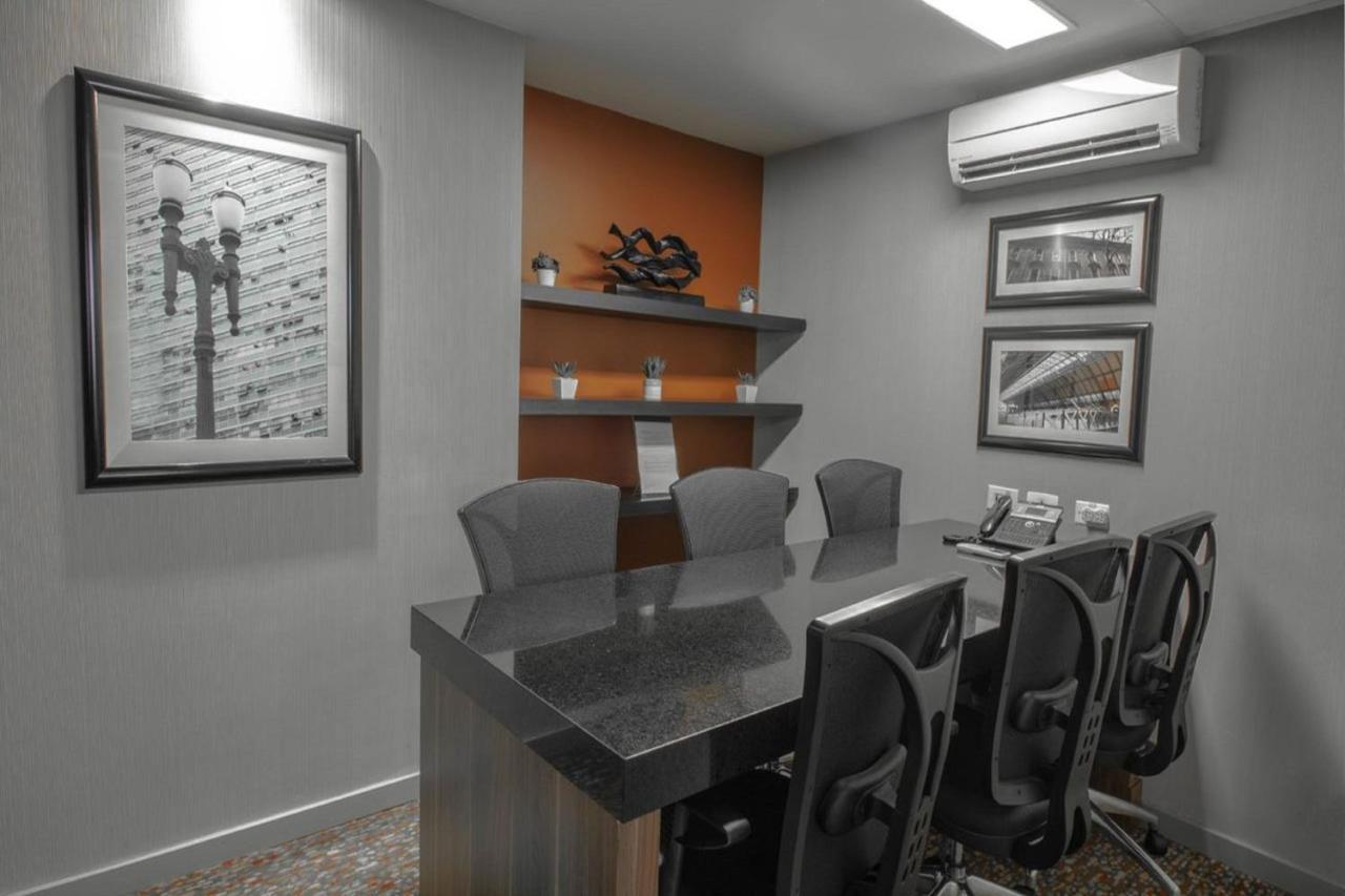 Marriott Sao Paulo Airport Hotel Guarulhos Ngoại thất bức ảnh A typical office