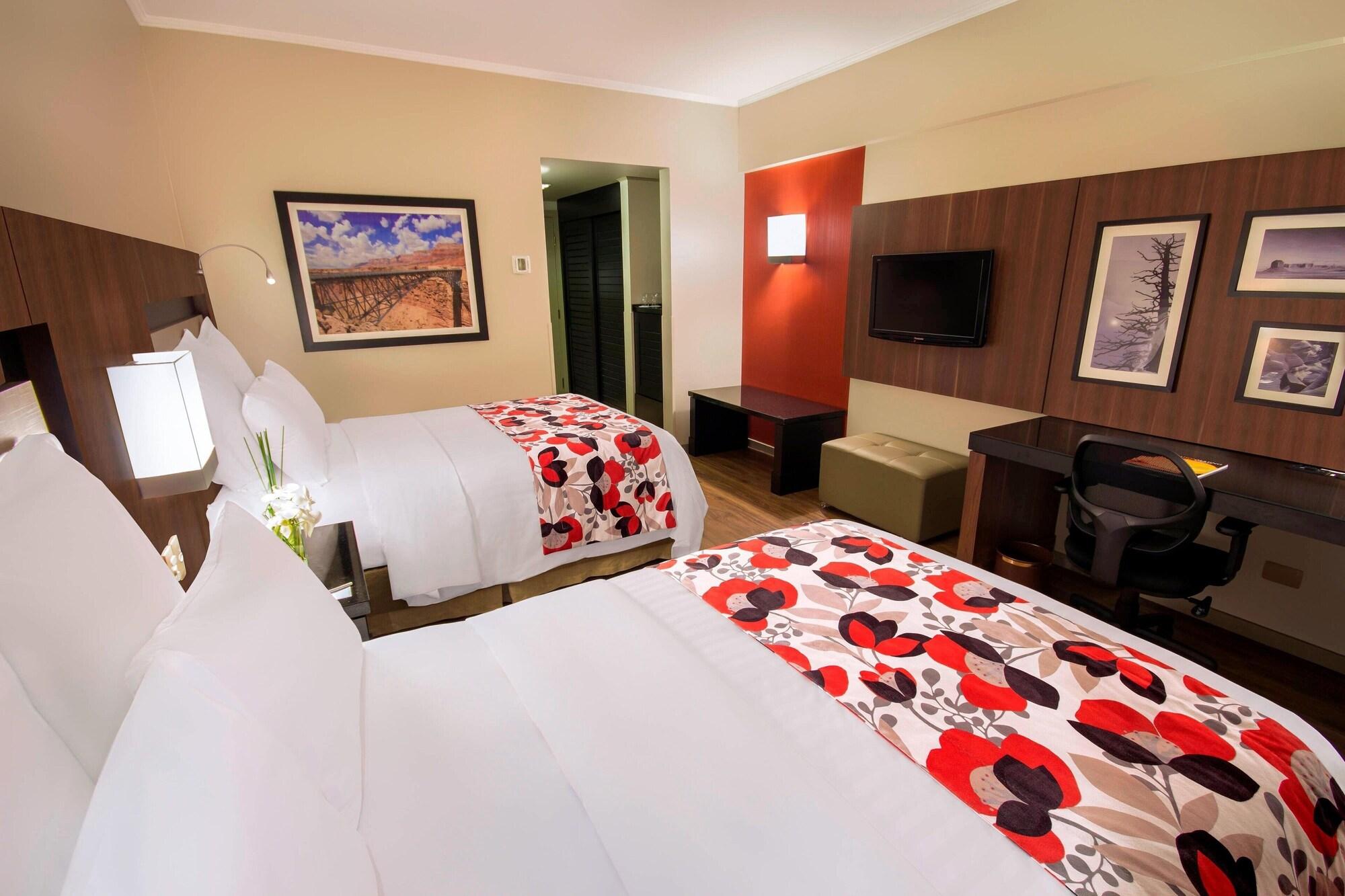 Marriott Sao Paulo Airport Hotel Guarulhos Ngoại thất bức ảnh A typical room at the Hilton Garden Inn